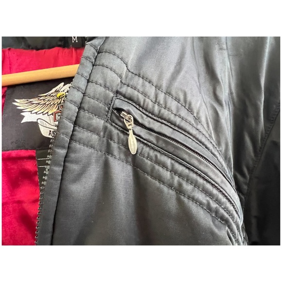 Harley-Davidson Medium Jacket with Real Fur Hood Trim Red Embroidered Back - Picture 12 of 15